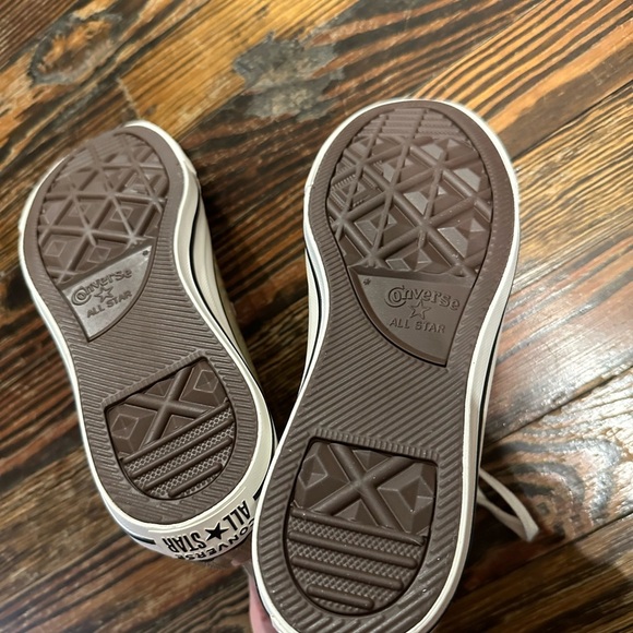 Converse High-Top Sneakers in Beige never been worn - Picture 4 of 5